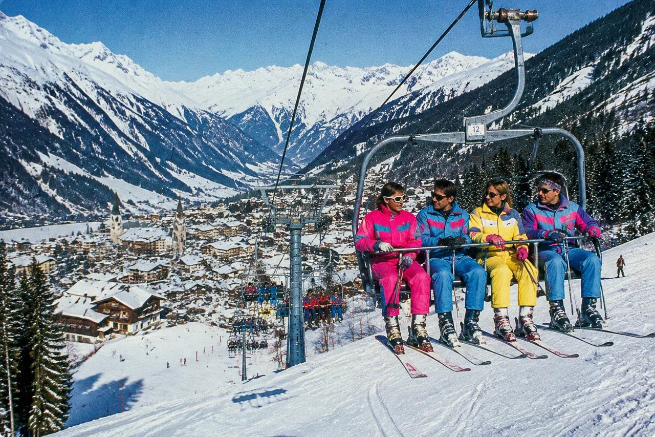 复古胶片：80 年代滑雪度假村 效果图